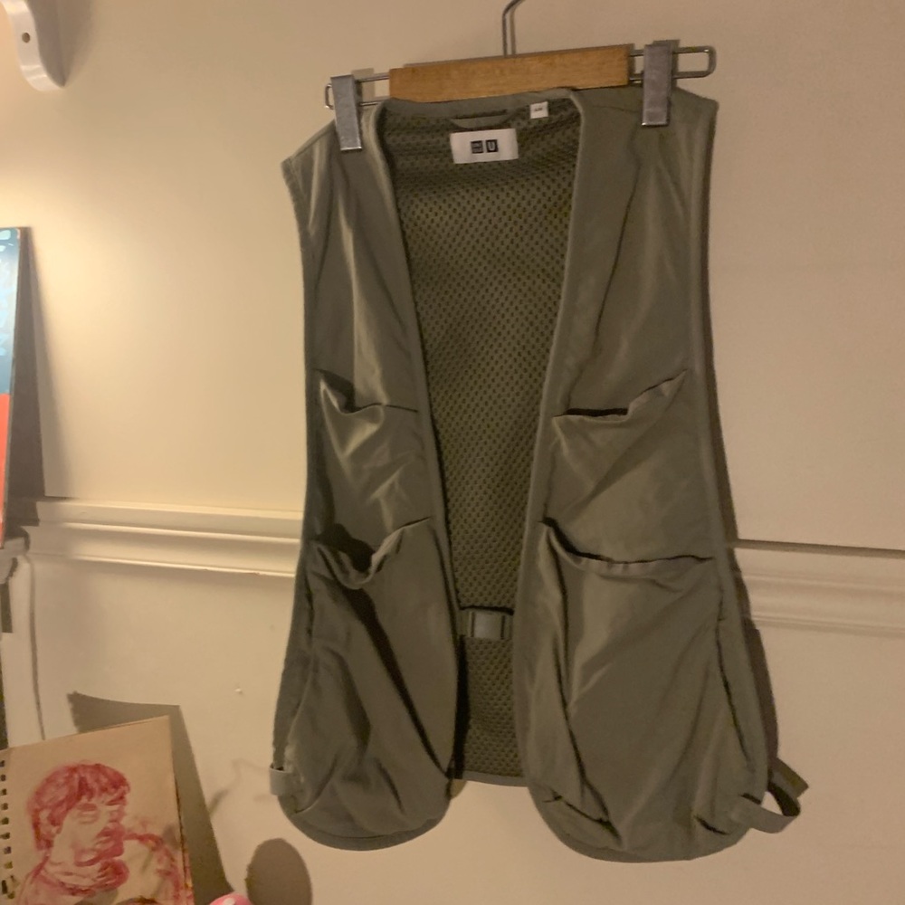 Uniqlo U Olive Green Utility Vest